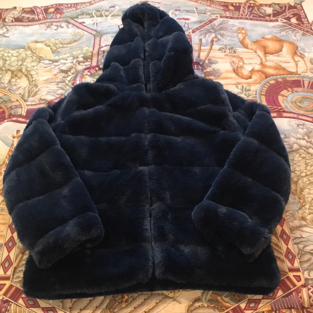 Women’s outerwear faux fur jacket